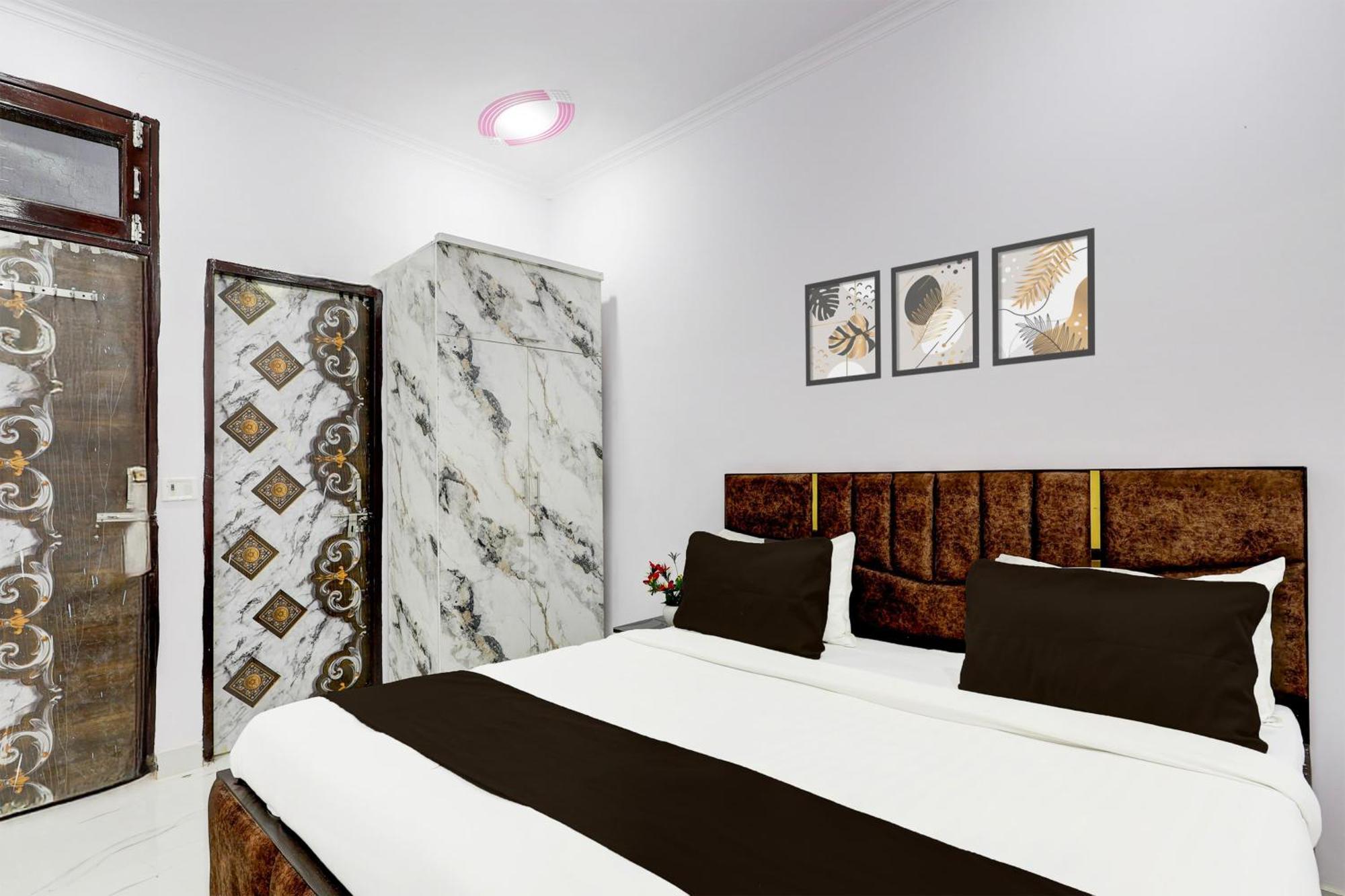 Hotel The Arrow Near Paschim Vihar Delhi  Exterior foto