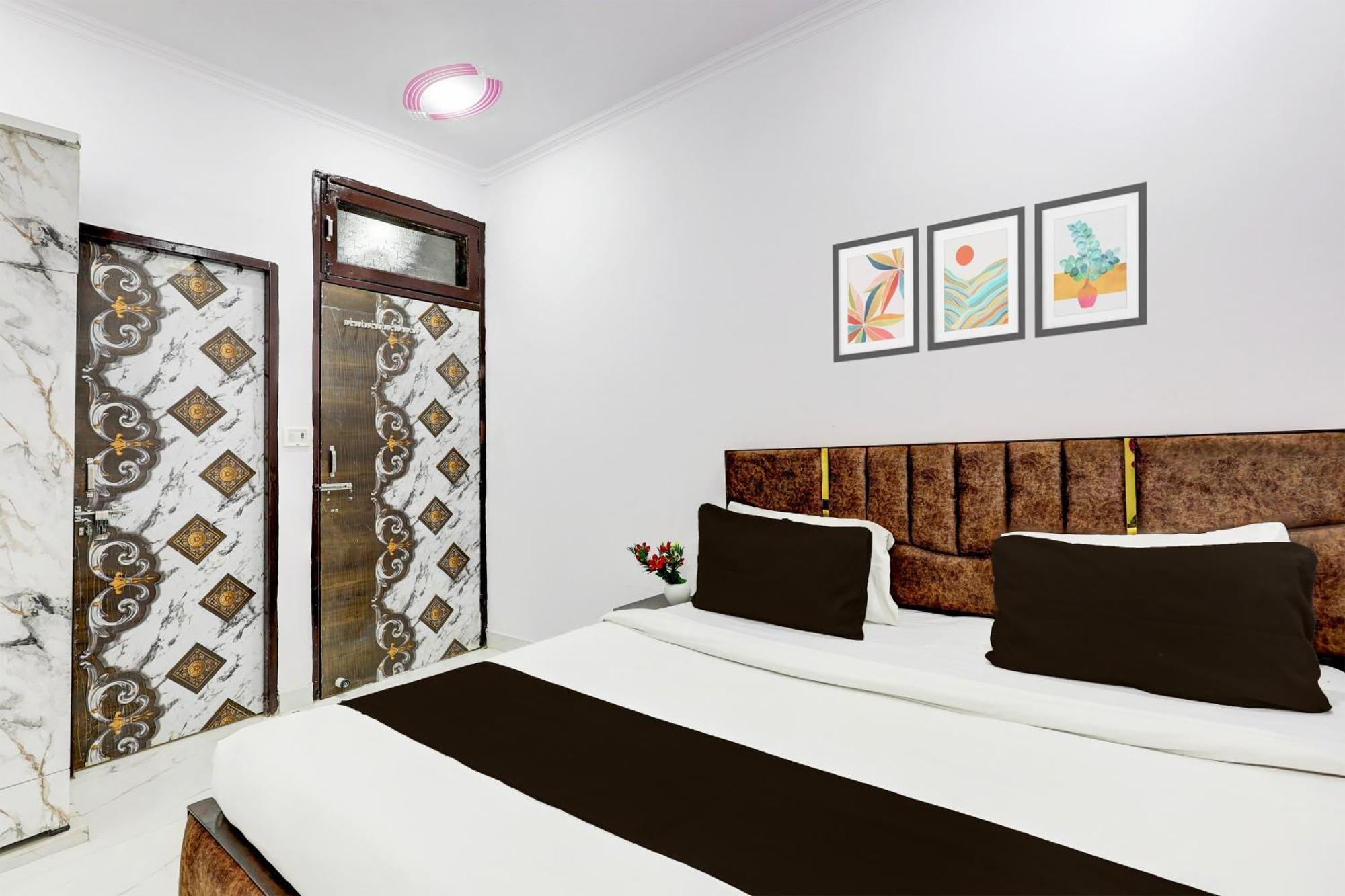 Hotel The Arrow Near Paschim Vihar Delhi  Exterior foto